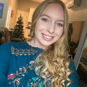 Meet your Posher, Sara